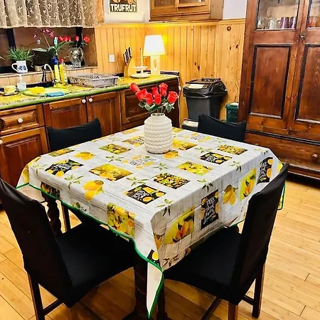 Apartment Xl Massive Art-filled In Area, Walk To Sliema, St Julian's Gzira
