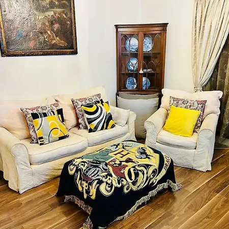 Xl Massive Art-filled In Area, Walk To Sliema, St Julian's Gzira