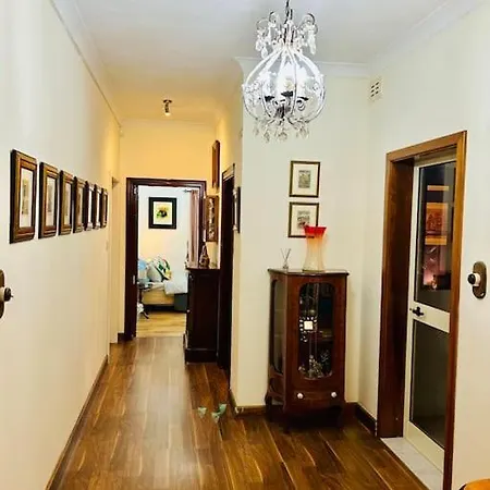 Xl Massive Art-filled In Area, Walk To Sliema, St Julian's *