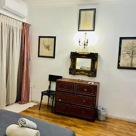 Xl Massive Art-filled In Area, Walk To Sliema, St Julian's *